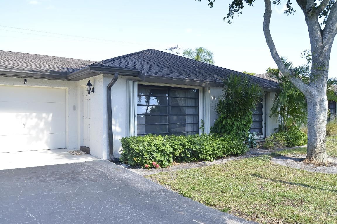 10054 Eaglewood Road #B, Boynton Beach, FL 33436 photo 2