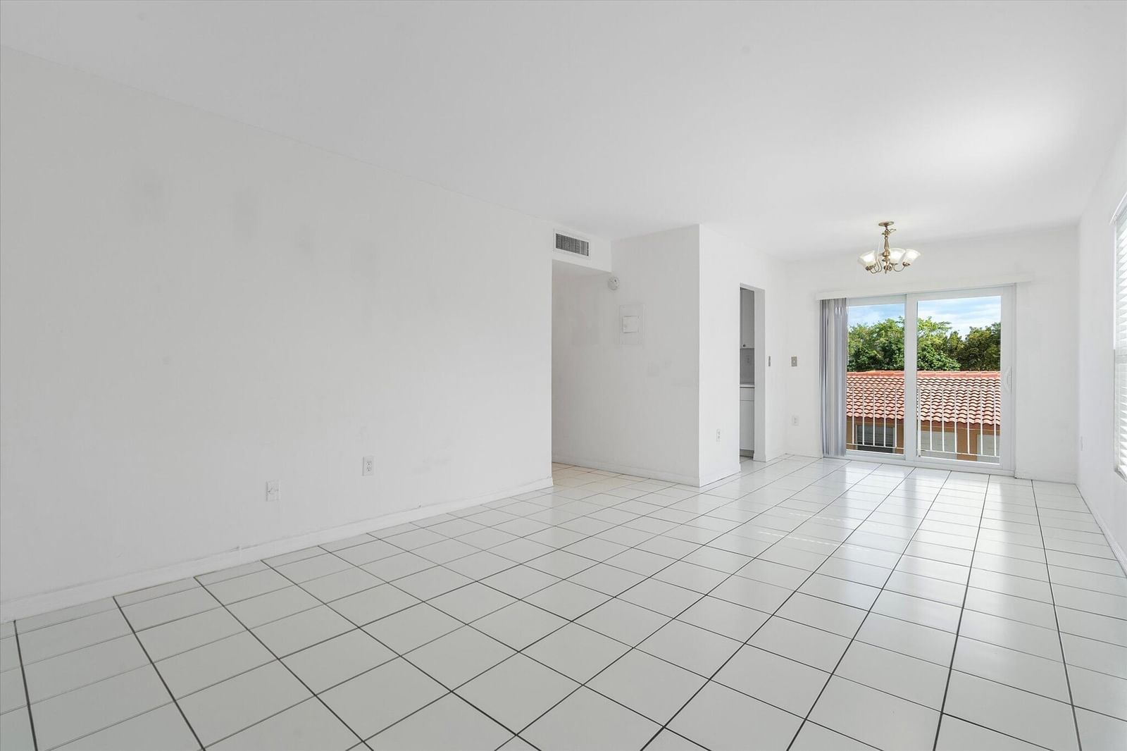 2138 SW 6th Street #301, Miami, FL 33135 photo 3