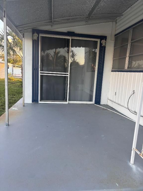 562 NE 47th St, Lot 393 St, Deerfield Beach, FL 33064 photo 4