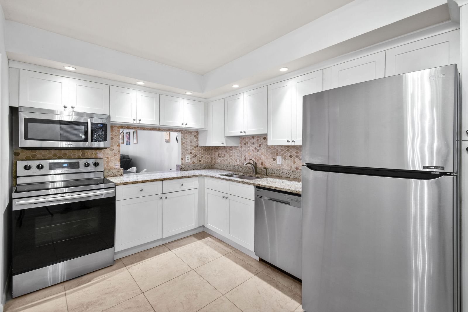 140 Lake Nancy Lane #112, West Palm Beach, FL 33411 photo 3