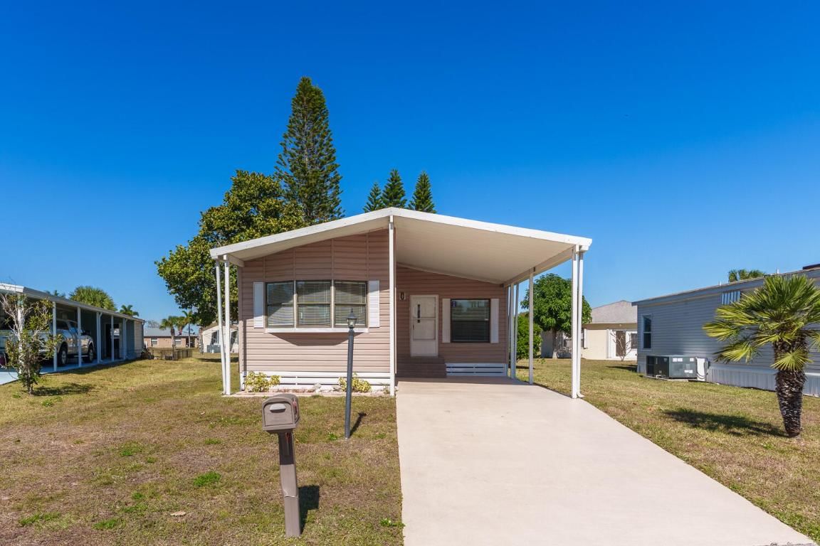 13998 Encantardo Circle, Fort Pierce, FL 34951 photo 3