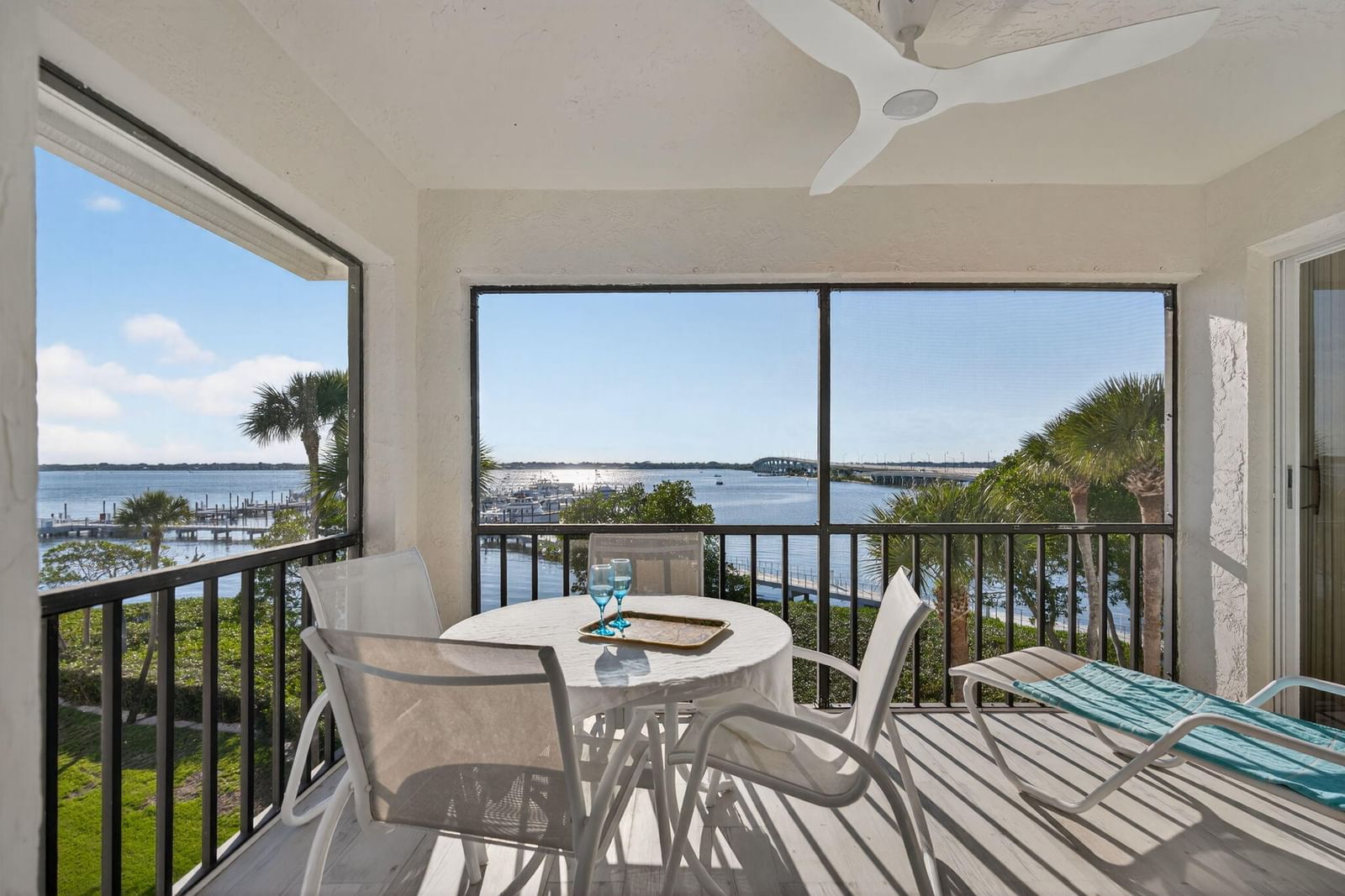 390 NE Edgewater Drive #403, Stuart, FL 34996 photo 2