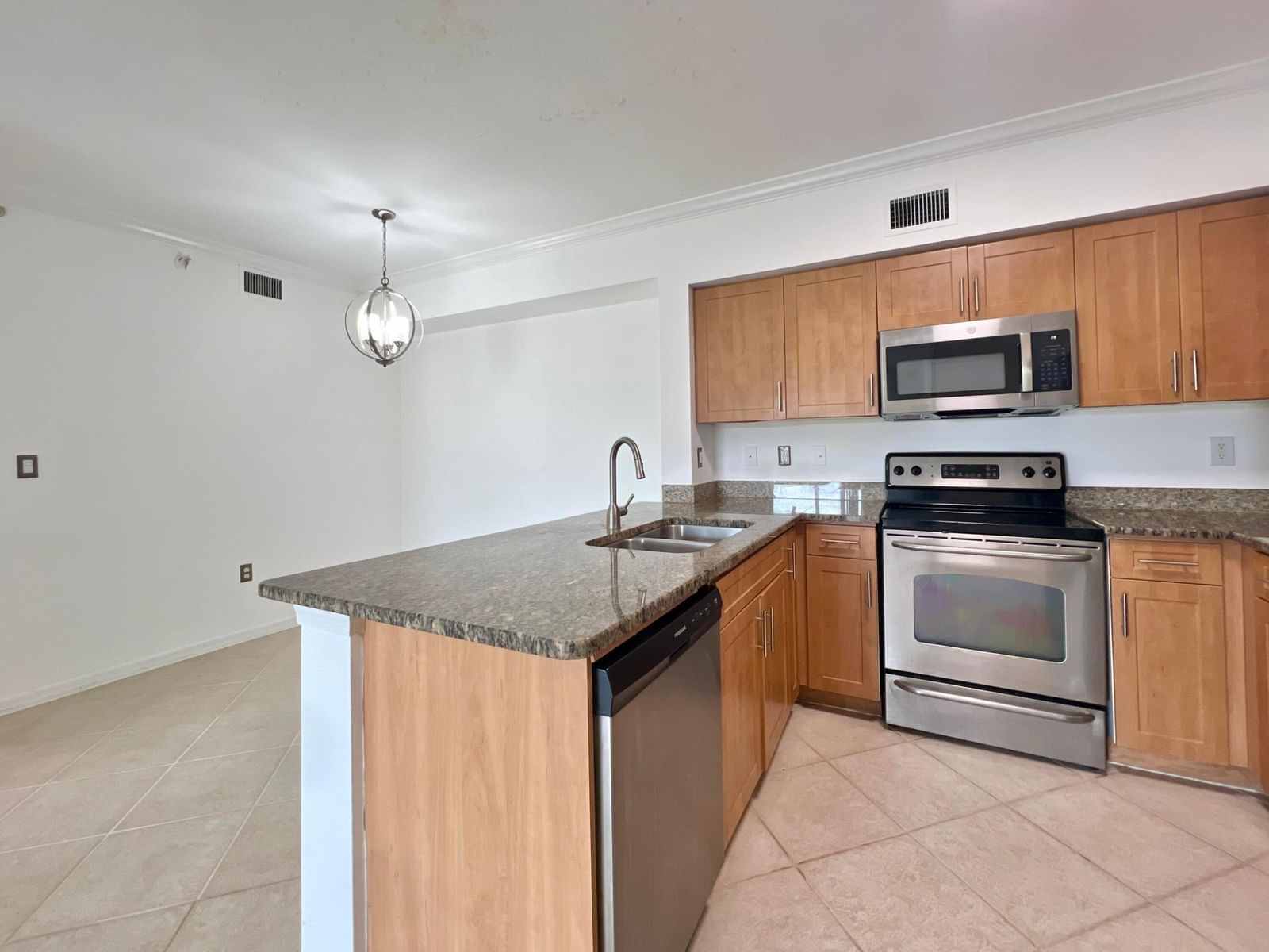 6450 Emerald Dunes Drive #301, West Palm Beach, FL 33411 photo 2