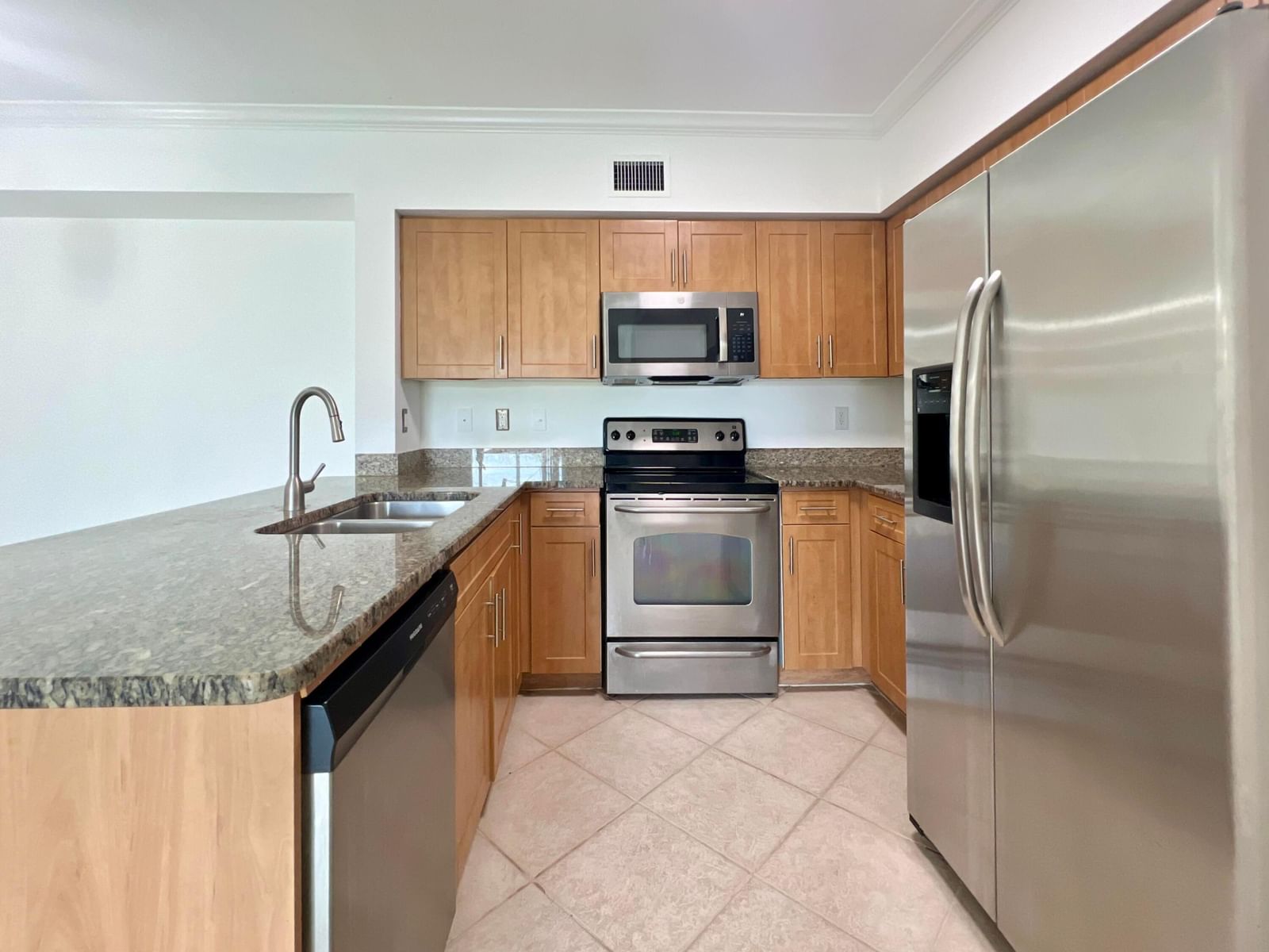 6450 Emerald Dunes Drive #301, West Palm Beach, FL 33411 photo 3