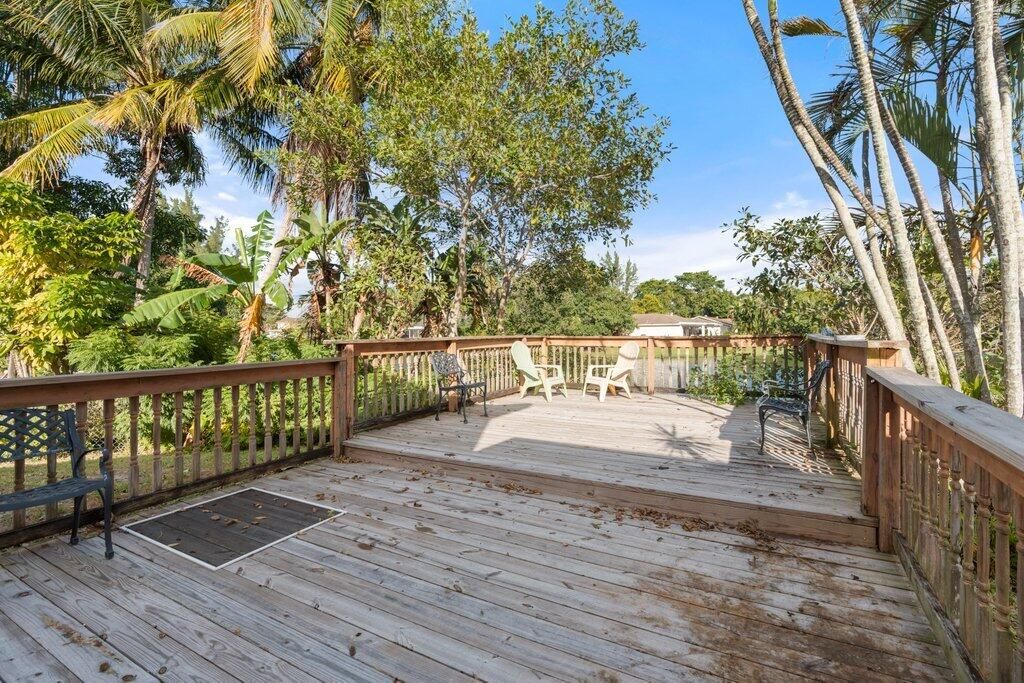 288 NW 39th Way, Deerfield Beach, FL 33442 photo 2