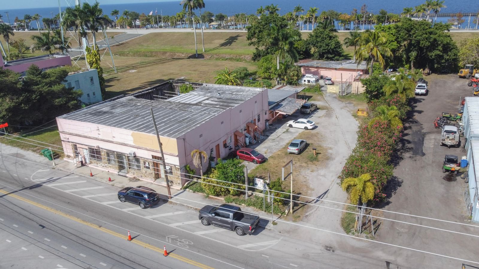185 E Main Street, Pahokee, FL 33476 photo 3