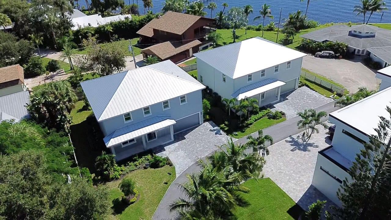 1013 NE Orange Avenue, Jensen Beach, FL 34957 photo 5