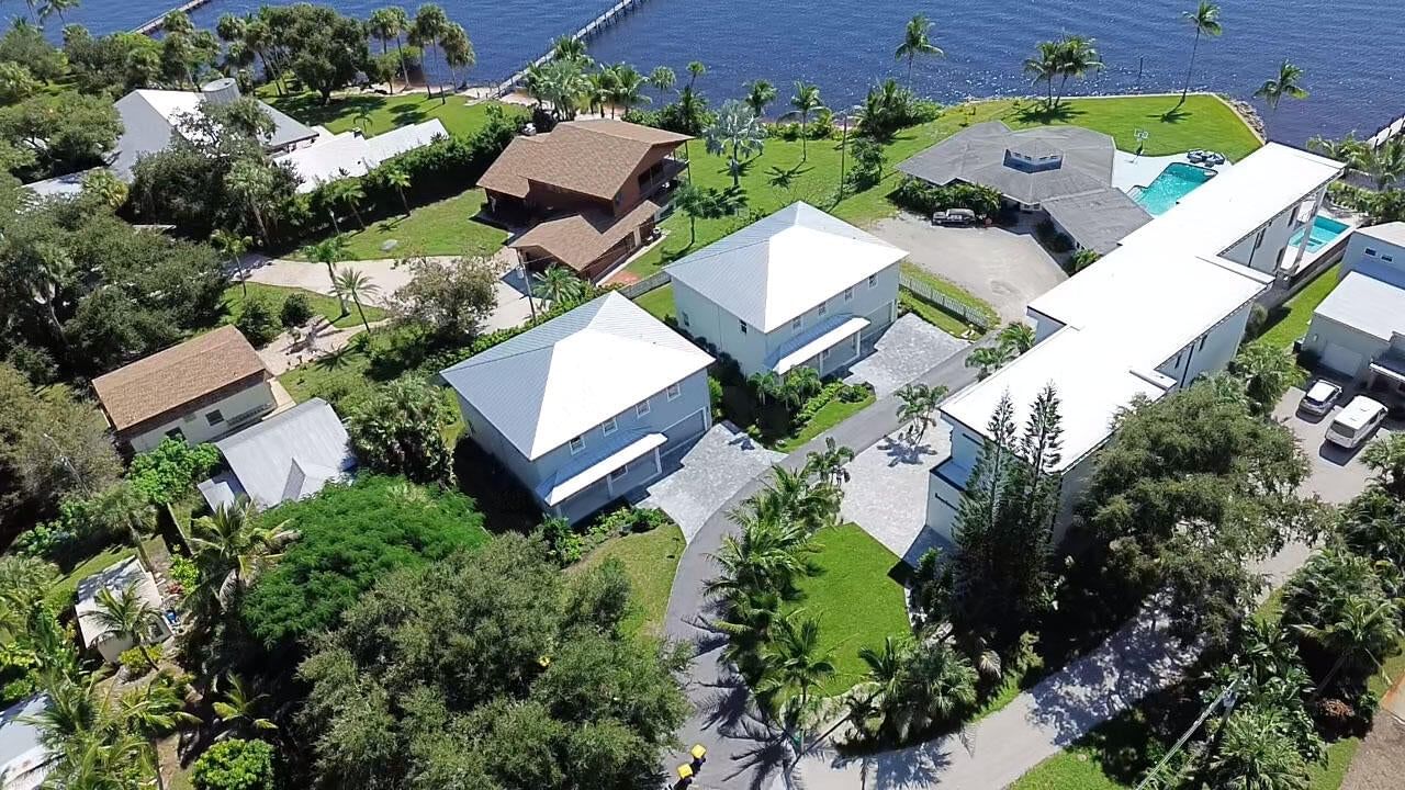 1023 NE Orange Avenue, Jensen Beach, FL 34957 photo 5