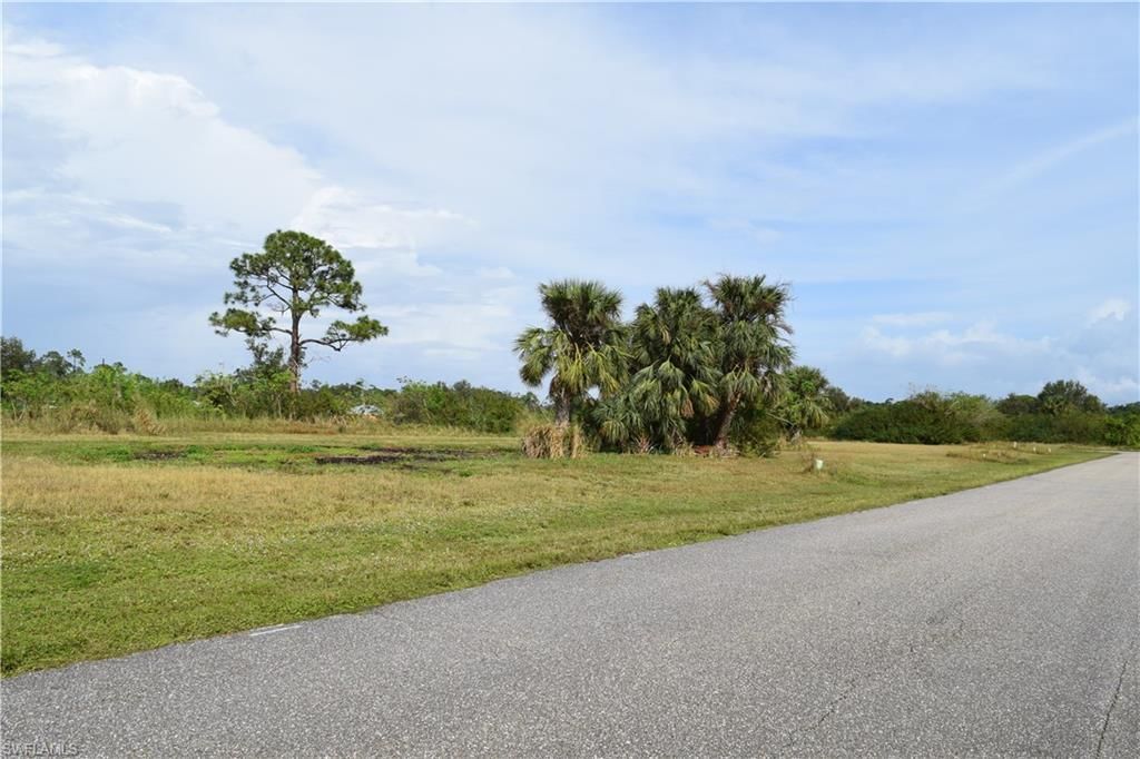 2137 NE 27th Street, Cape Coral, FL 33909 photo 3