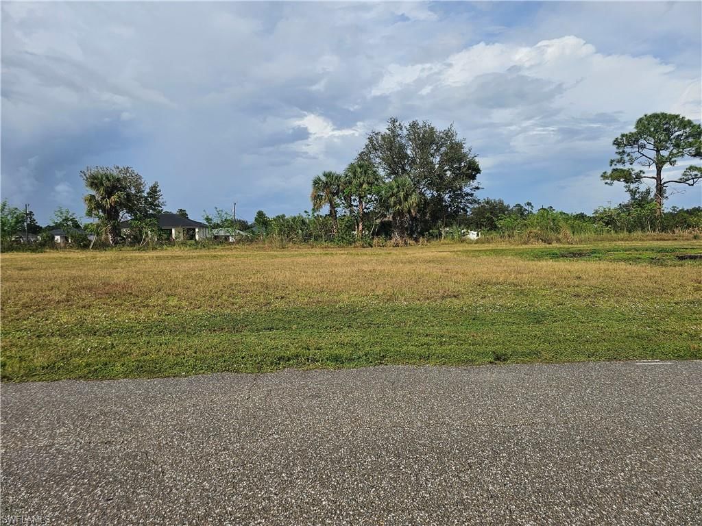 2137 NE 27th Street, Cape Coral, FL 33909 photo 5