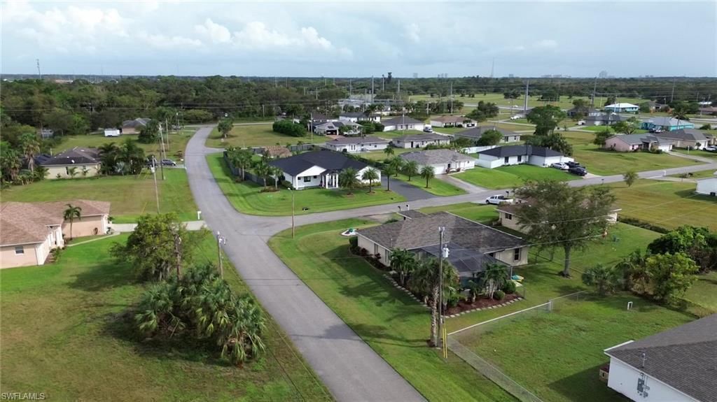 2221 NE 25th Terrace, Cape Coral, FL 33909 photo 2