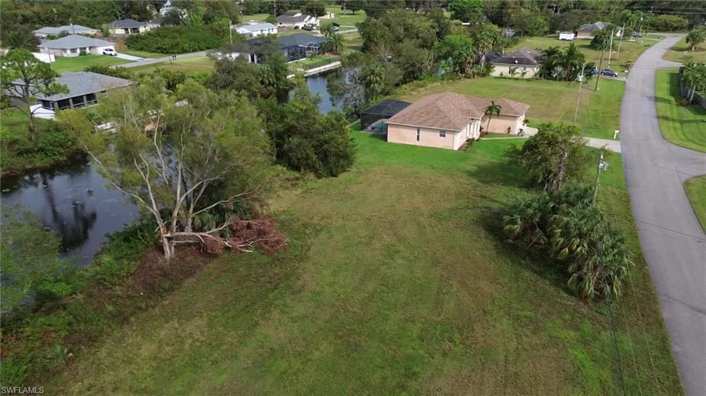 2221 NE 25th Terrace, Cape Coral, FL 33909 photo 4