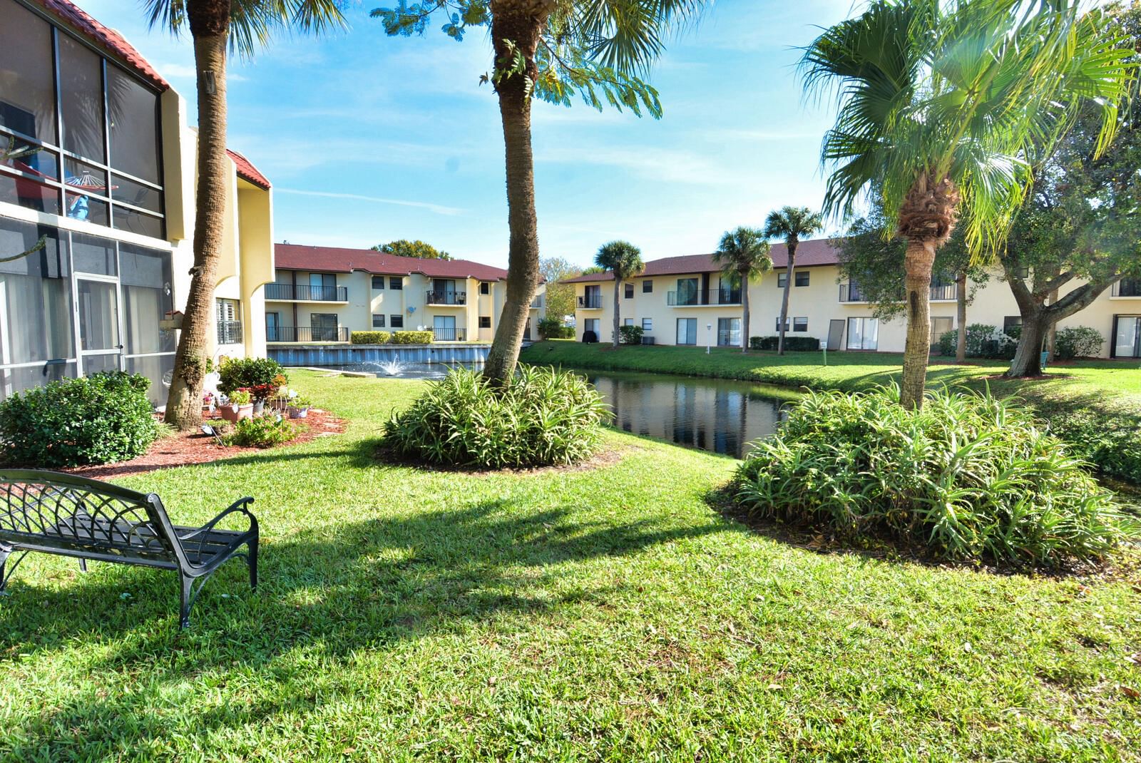 2050 Oleander Boulevard #5-306, Fort Pierce, FL 34950 photo 2