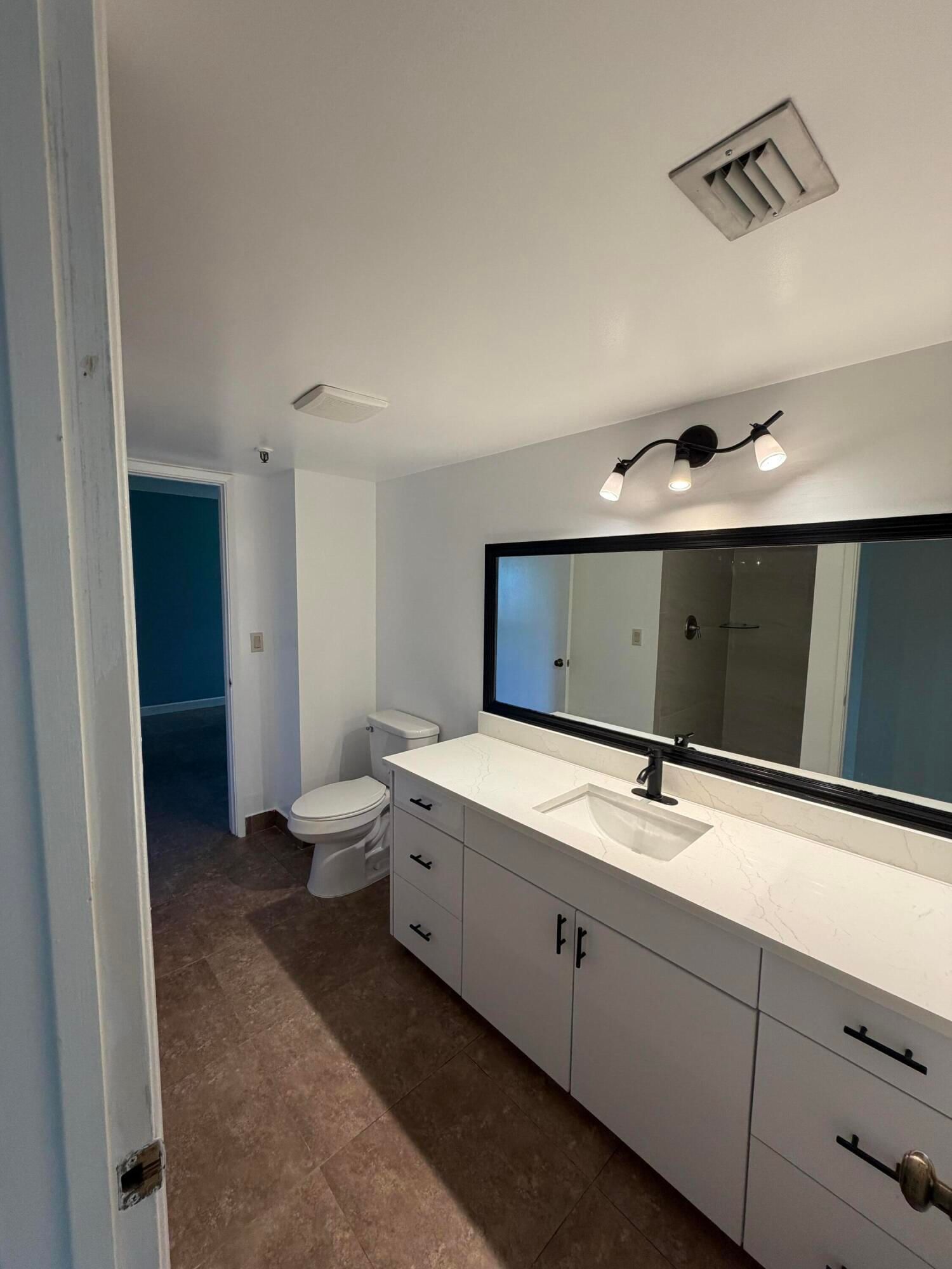 2202 S Cypress Bend Drive #101, Pompano Beach, FL 33069 photo 4
