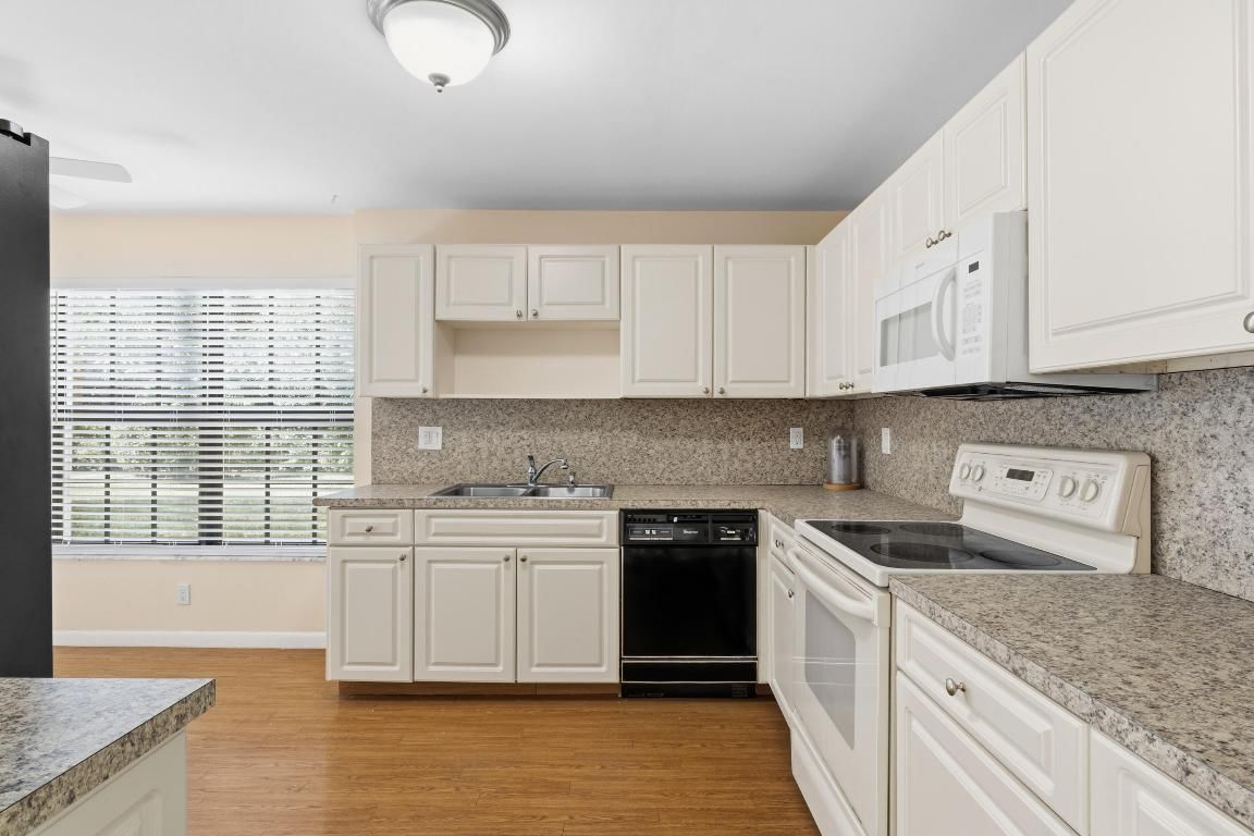 3233 Perimeter Drive #2511, Greenacres, FL 33467 photo 3