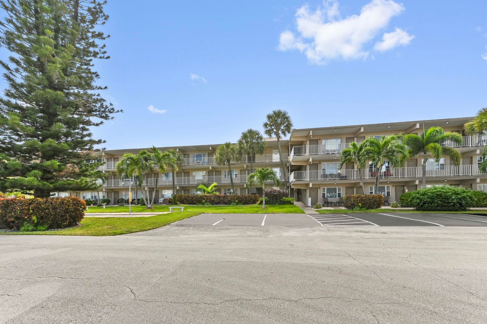 3200 NE 7th Court #205b, Pompano Beach, FL 33062 photo 2