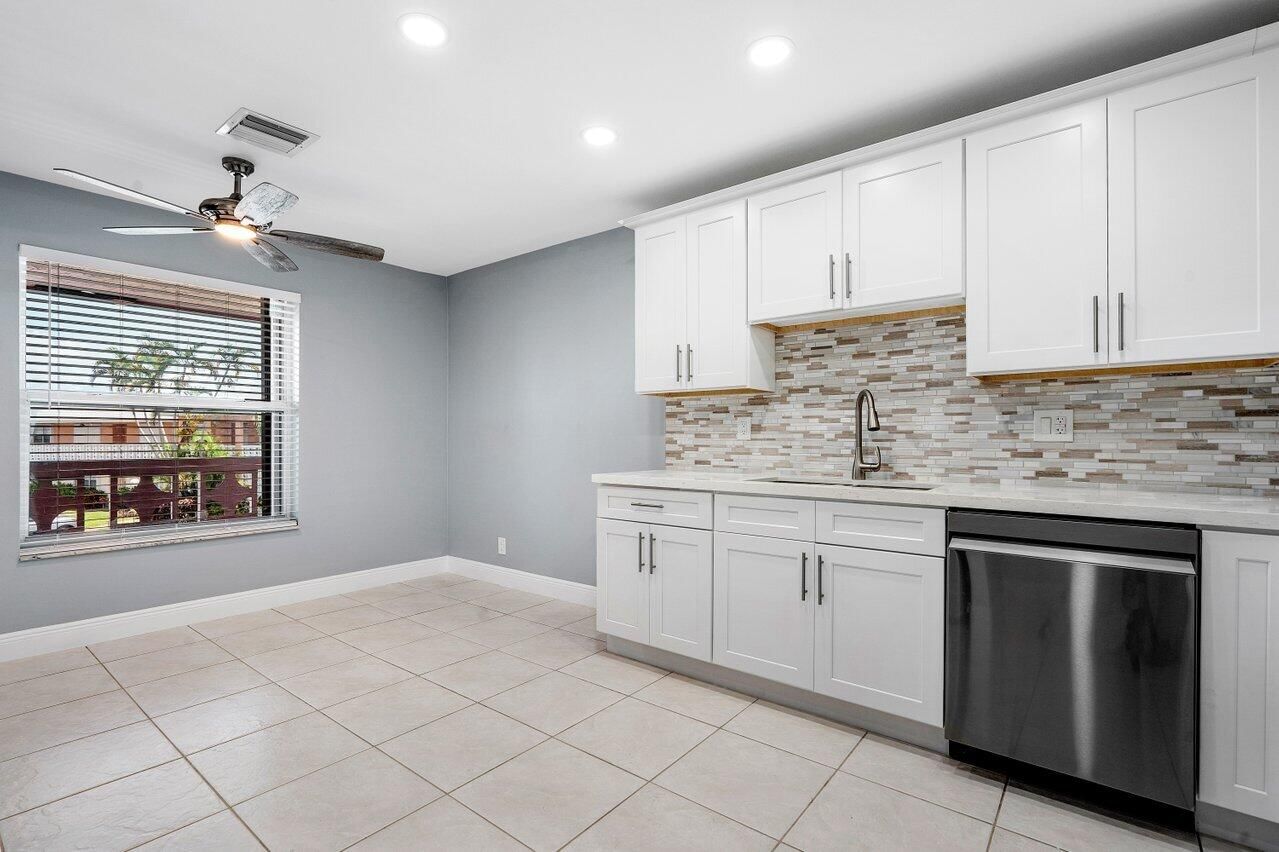 1740 NW 19th Terrace #204, Delray Beach, FL 33445 photo 2