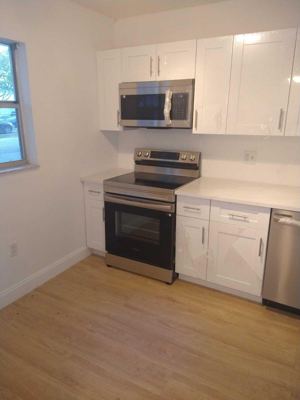 8321 Sands Point Boulevard #D109, Tamarac, FL 33321 photo 3