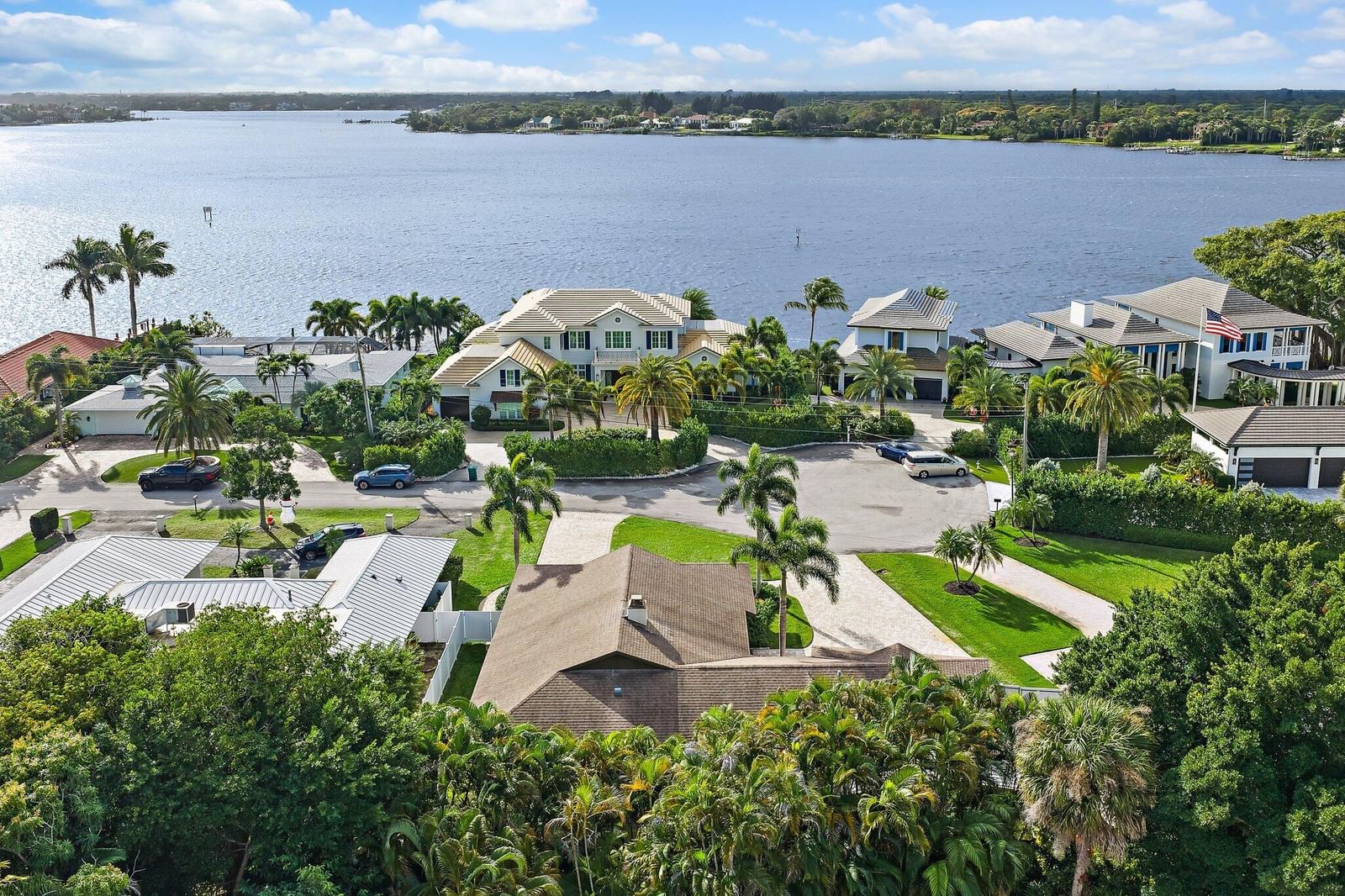 348 River Drive Dr, Tequesta, FL 33469 photo 4