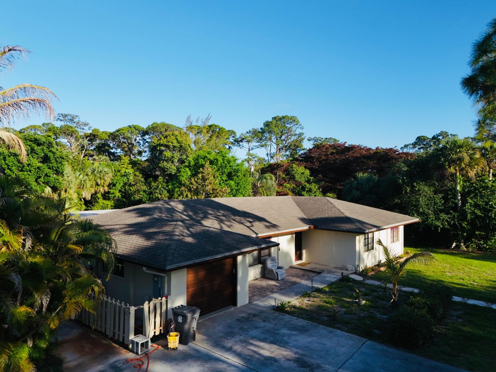 8895 N Bates Road, Palm Beach Gardens, FL 33418 photo 2