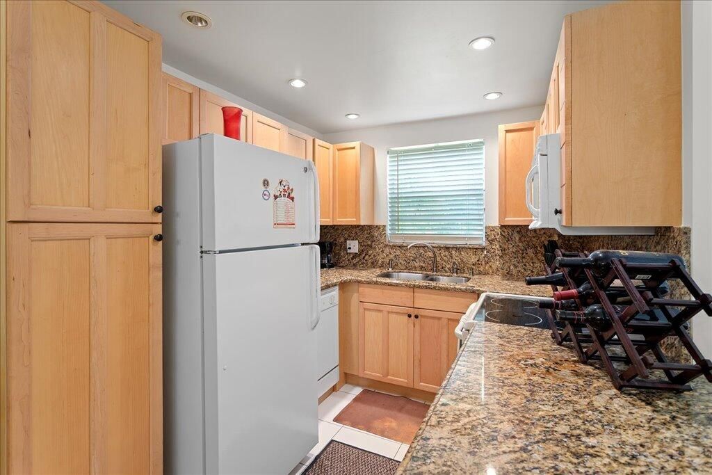 1124 NW 13th Street #120a, Boca Raton, FL 33486 photo 3