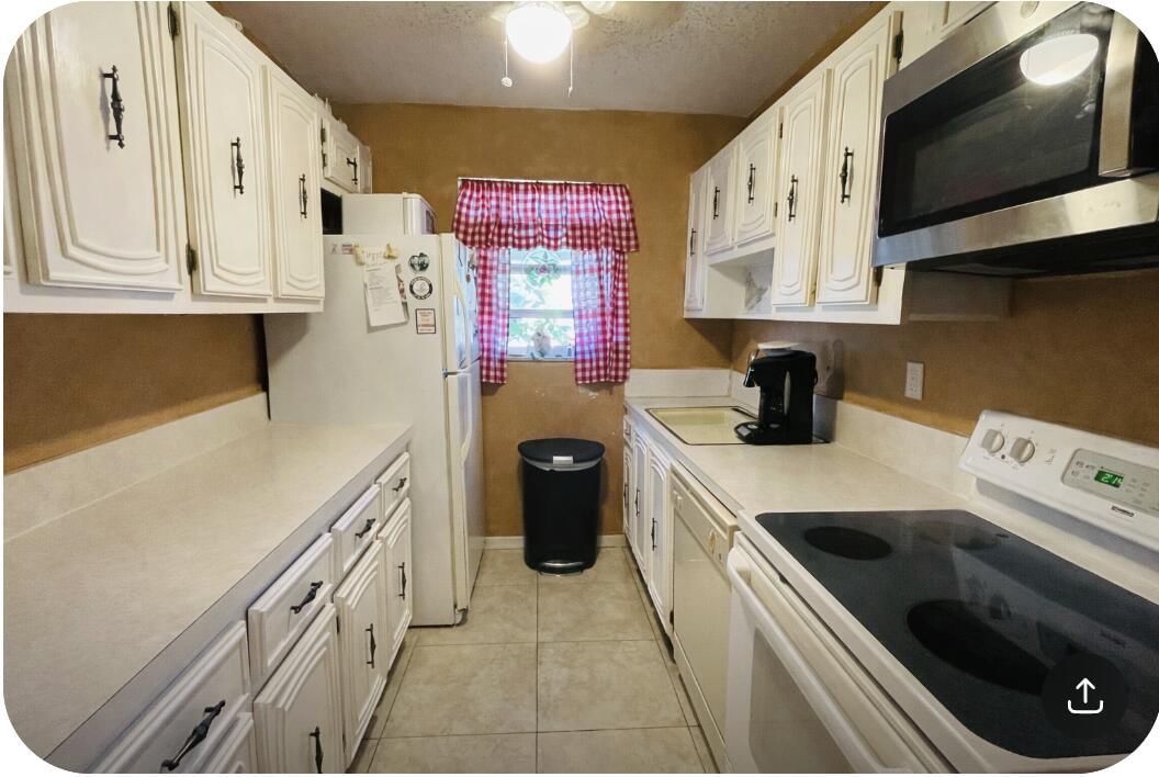 910 South Drive #B, Delray Beach, FL 33445 photo 5