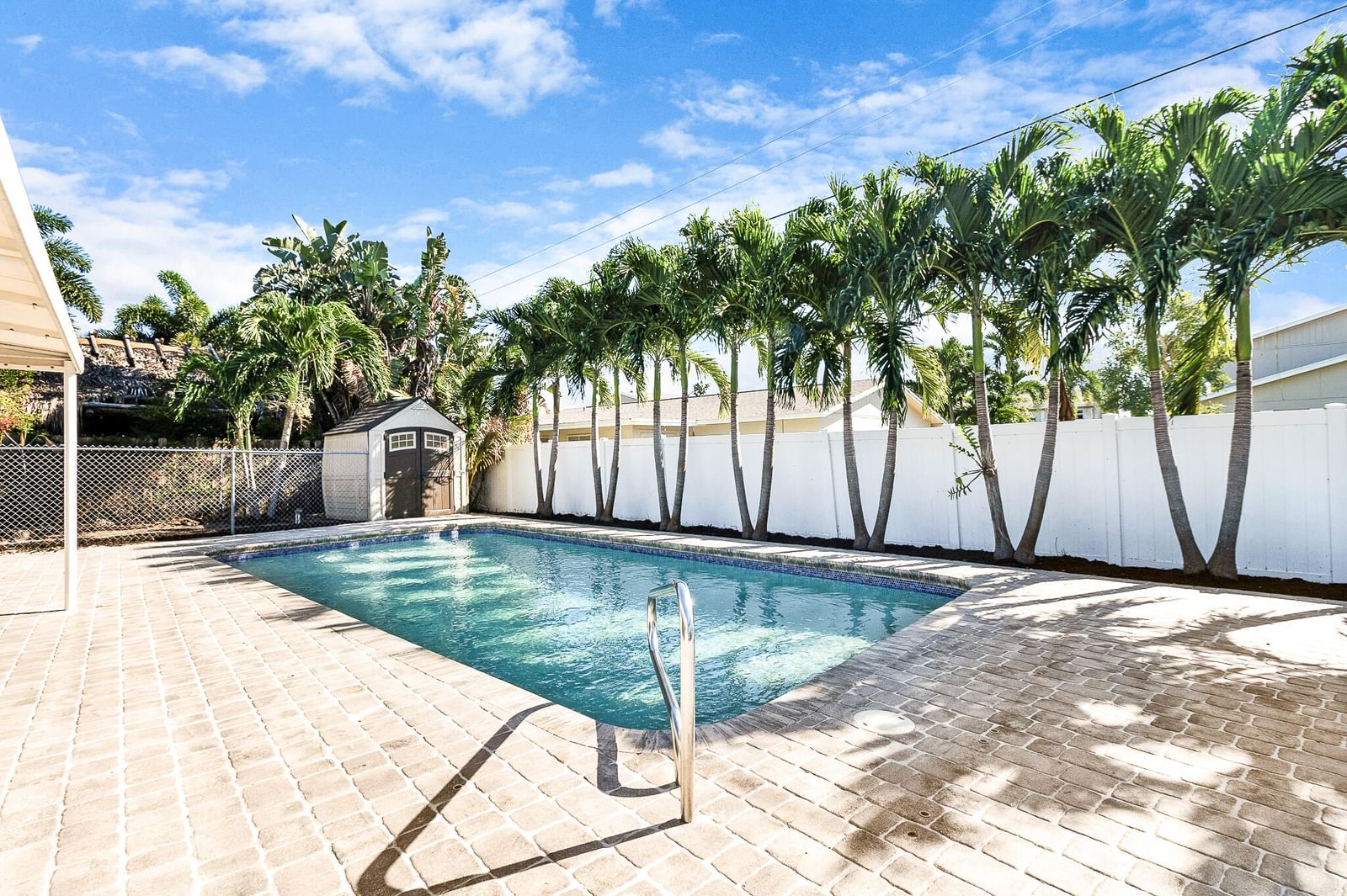 912 SE 8th Court, Deerfield Beach, FL 33441 photo 3