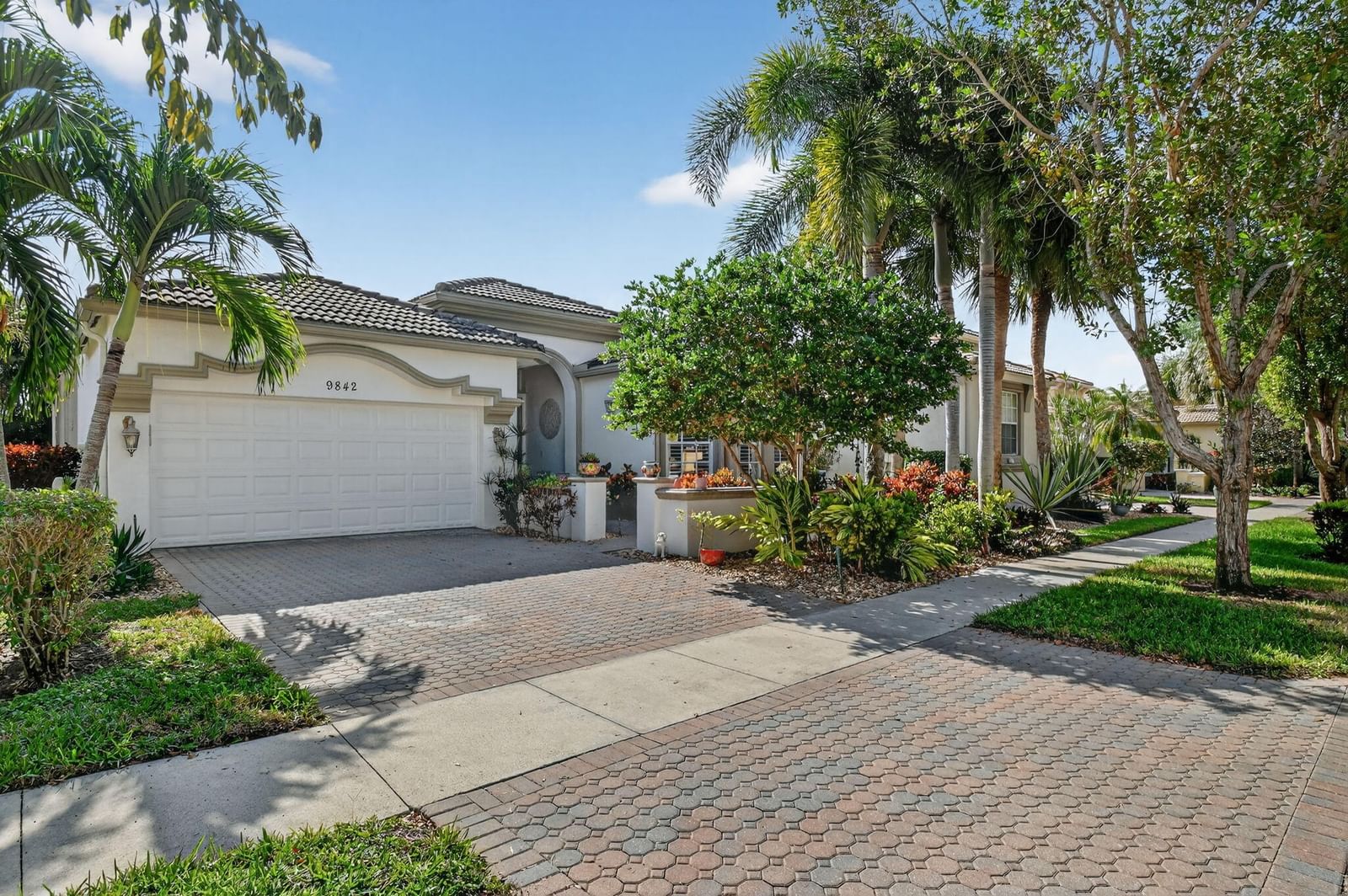 9842 Via Elegante, Wellington, FL 33411 photo 2