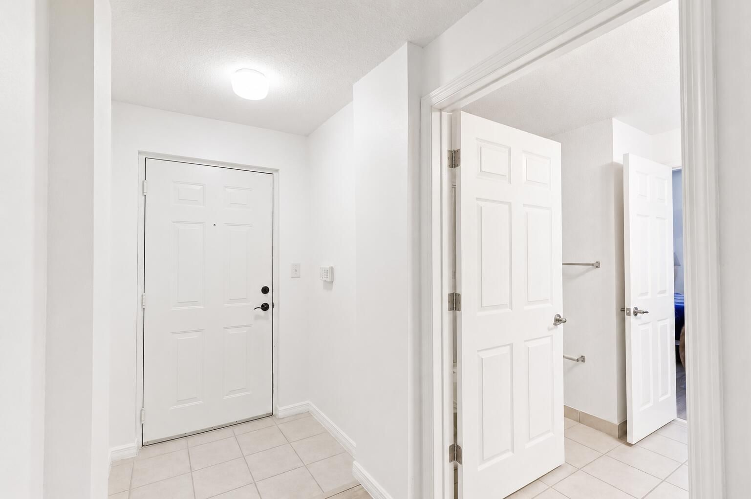 2806 Veronia Drive #301, Palm Beach Gardens, FL 33410 photo 4