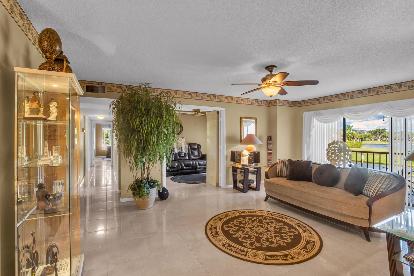 1012 Green Pine Boulevard #H2, West Palm Beach, FL 33409 photo 2