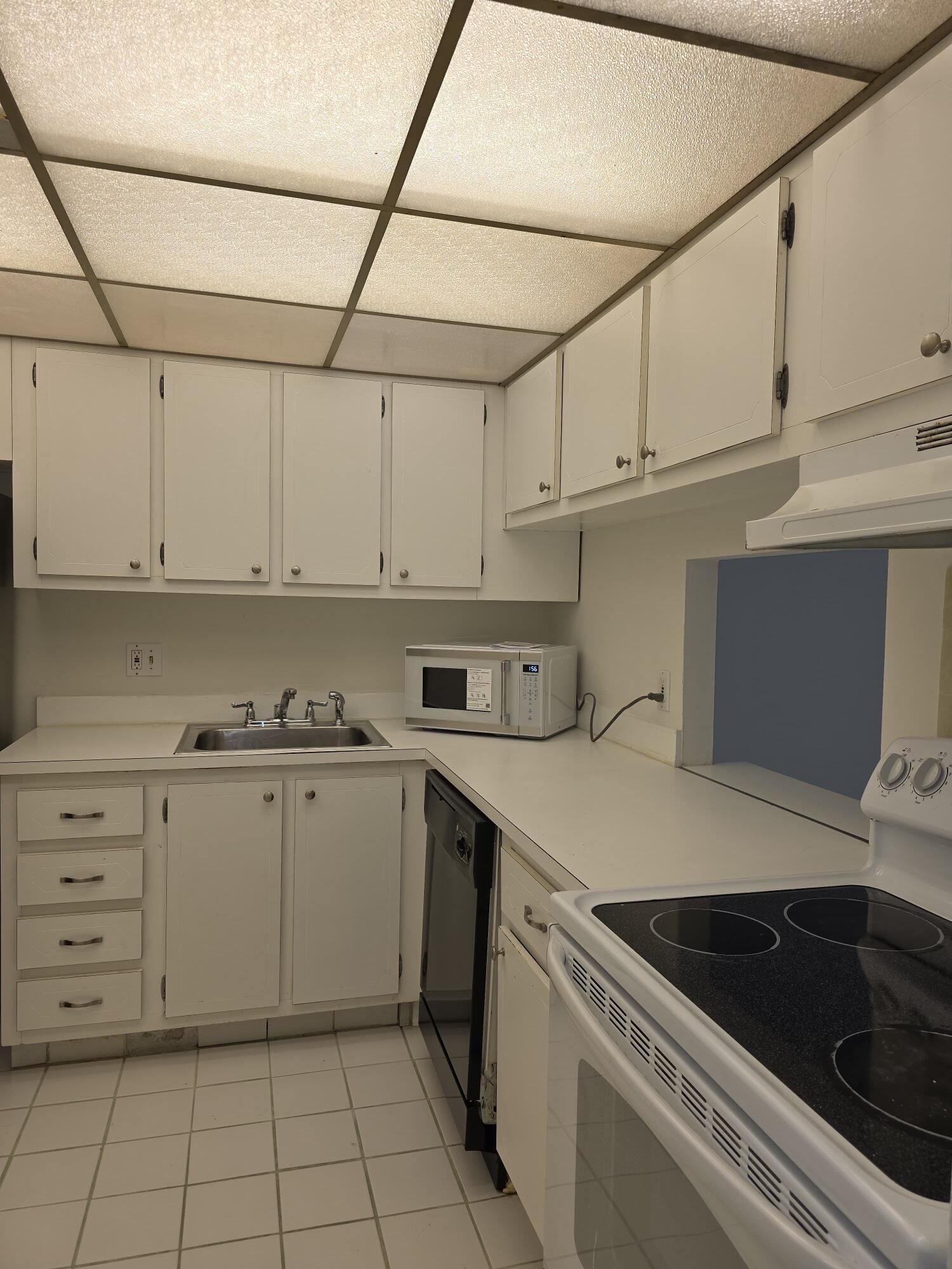 470 Executive Center Drive #2k, West Palm Beach, FL 33401 photo 5