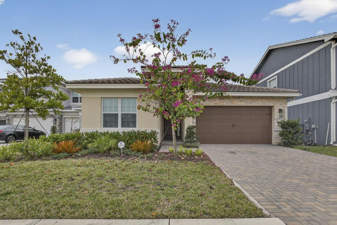 1411 Thistle Place, Loxahatchee, FL 33470 photo 2