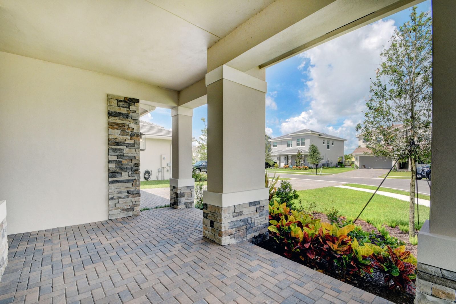 1366 Harvester Crossing, The Acreage, FL 33470 photo 4