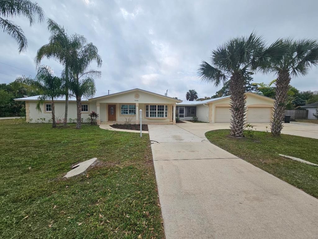 7301 Cabana Lane, Fort Pierce, FL 34951 photo 3