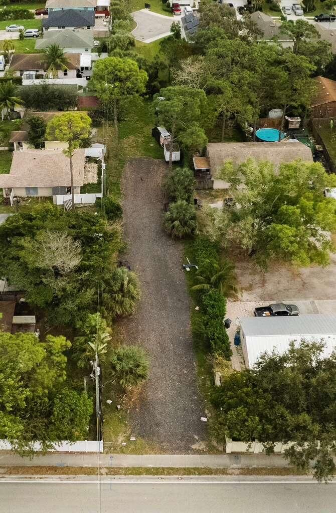 3630 S Haverhill Road, Greenacres, FL 33463 photo 3