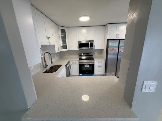 810 Lake Shore Drive #19, Lake Park, FL 33403 photo 4