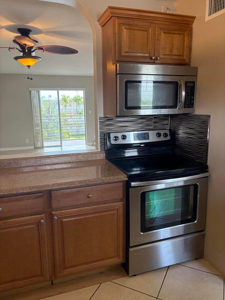 2770 S Garden Drive #304, Lake Worth, FL 33461 photo 3