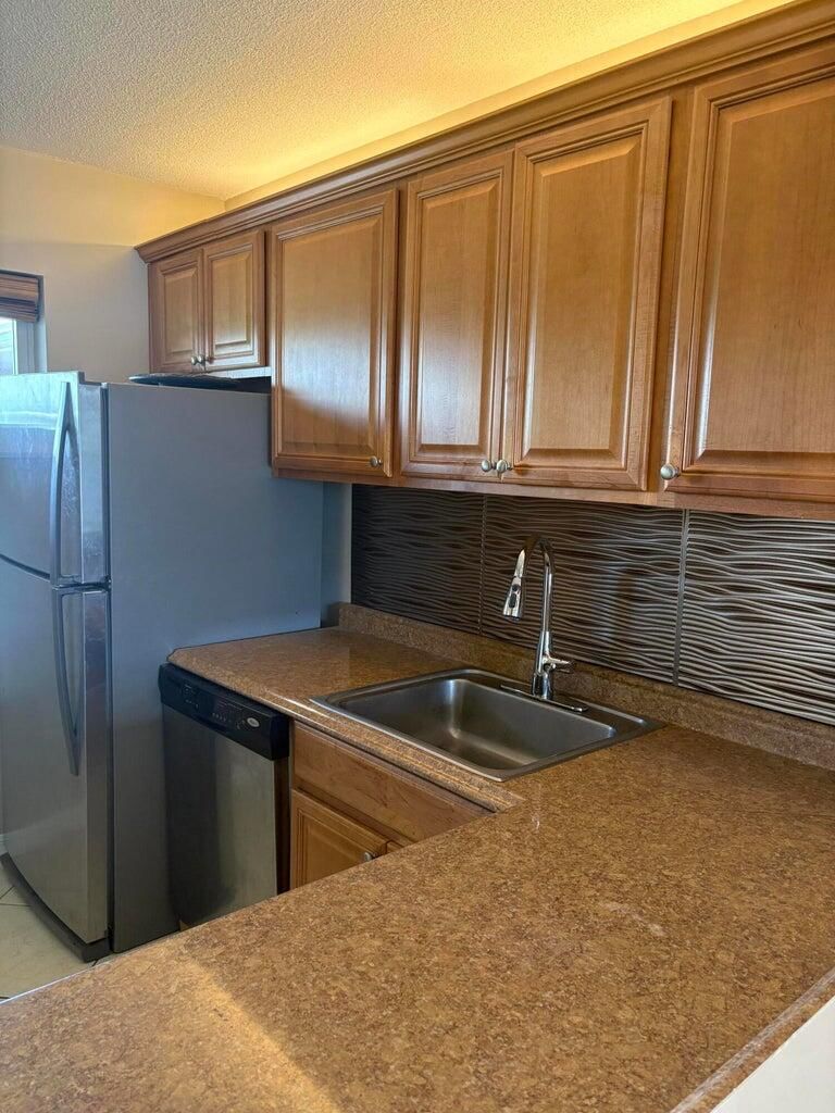 2770 S Garden Drive #304, Lake Worth, FL 33461 photo 5