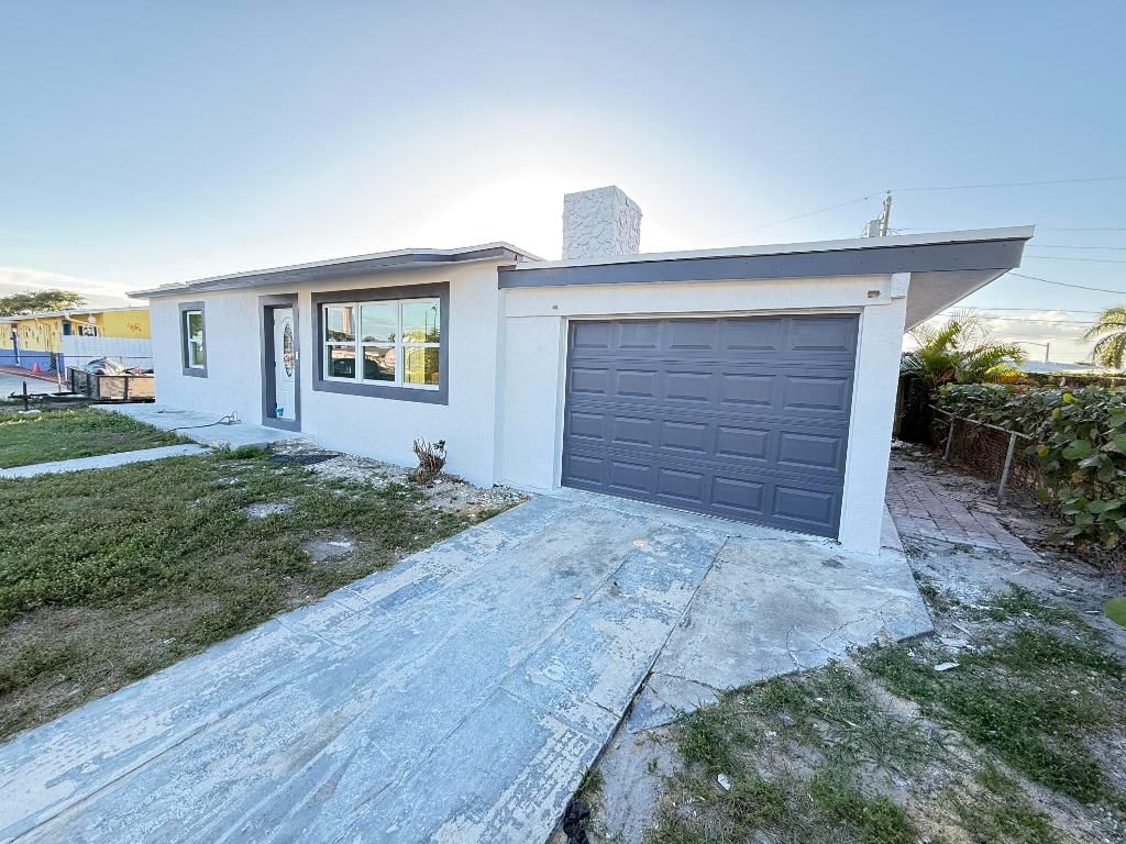 2353 S Beech Rd Road, West Palm Beach, FL 33409 photo 2