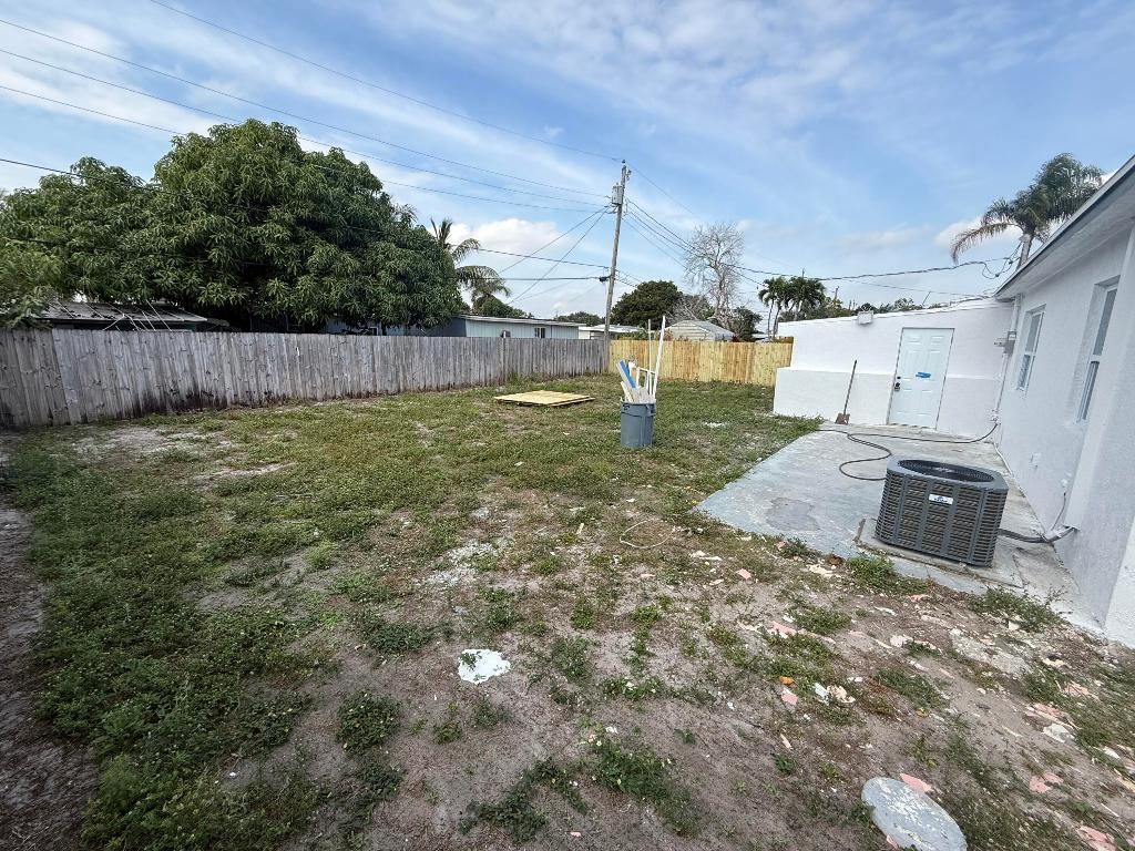2353 S Beech Rd Road, West Palm Beach, FL 33409 photo 5
