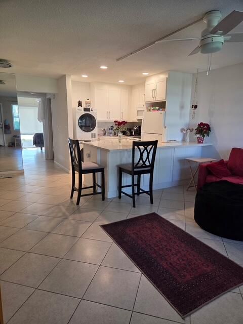 460 Horizons W #111, Boynton Beach, FL 33435 photo 2