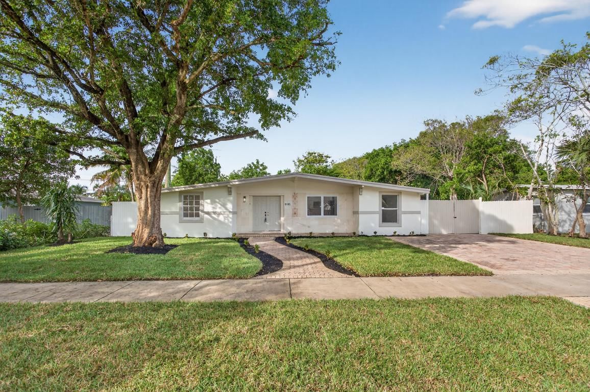 5183 NE 15th Avenue, Pompano Beach, FL 33064 photo 2