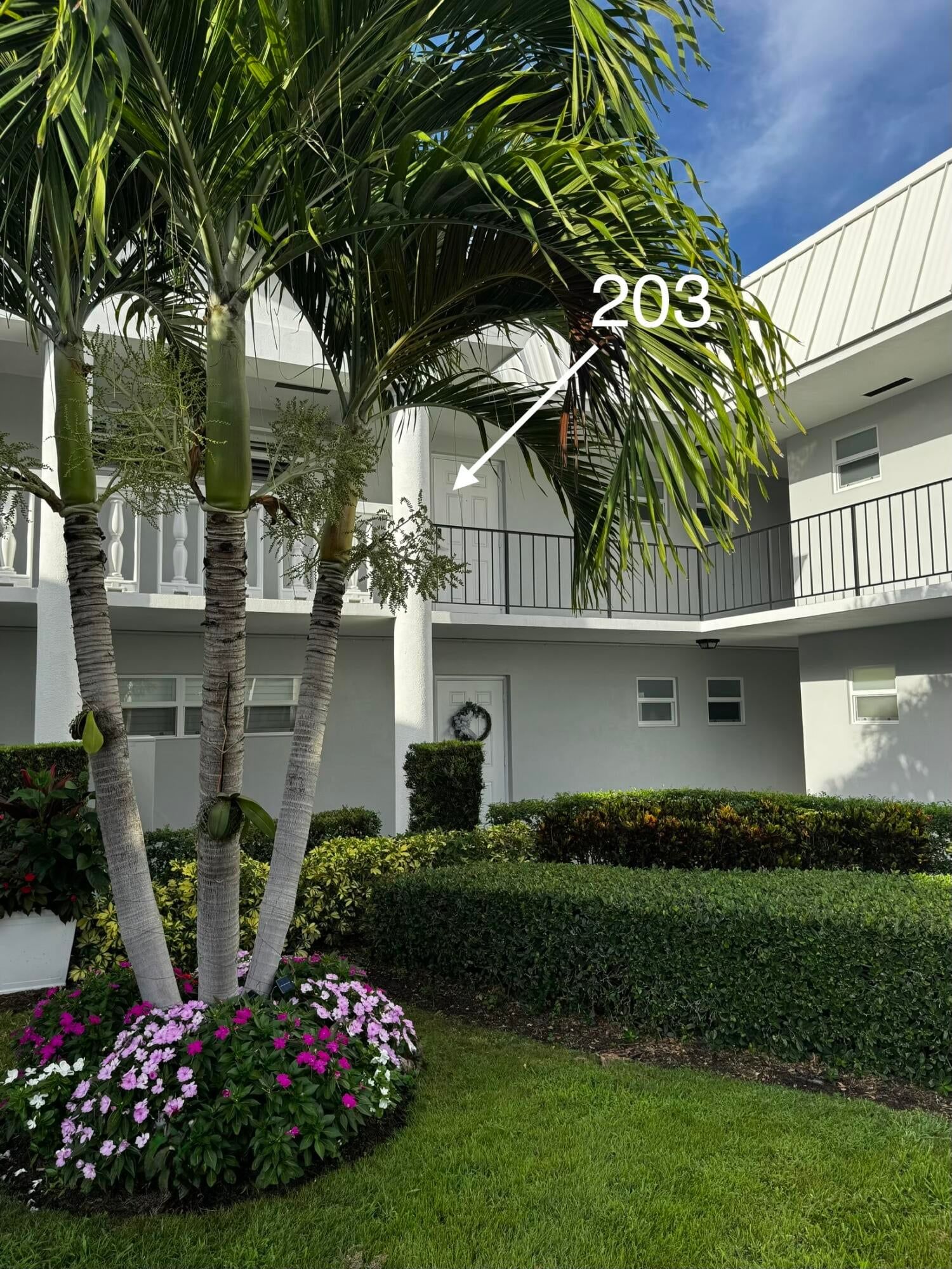 32 Colonial Club Drive #203, Boynton Beach, FL 33435 photo 4