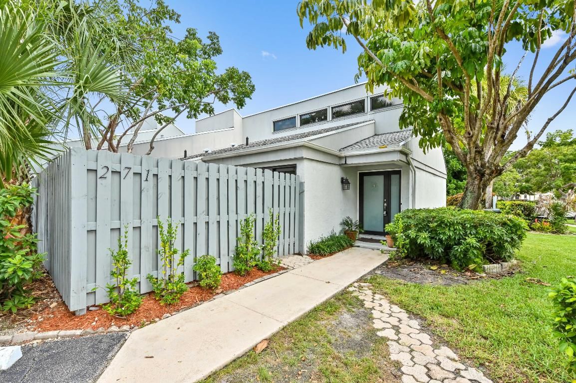 271 NW 15th Street, Boca Raton, FL 33432 photo 3