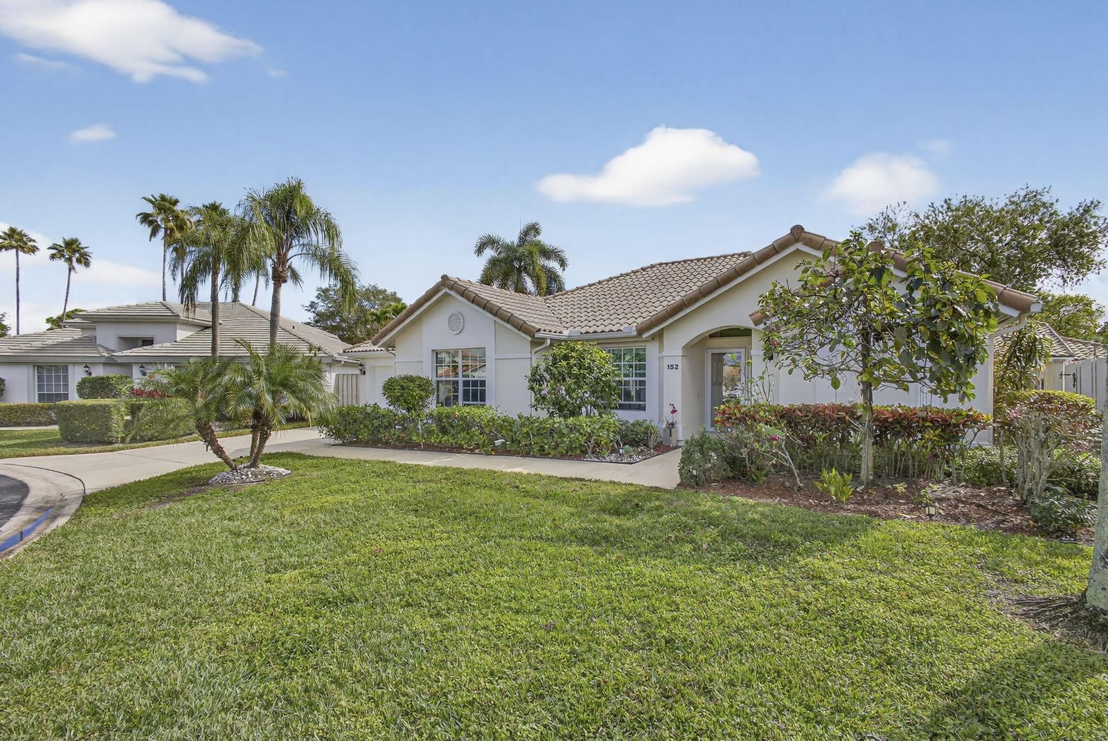 152 Eagleton Court, Palm Beach Gardens, FL 33418 photo 2