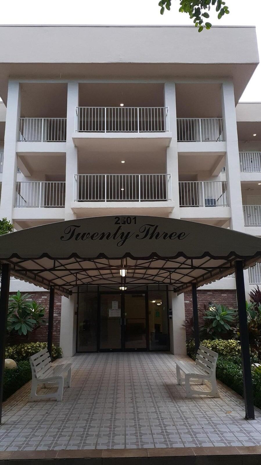 2601 S Course Drive #203, Pompano Beach, FL 33069 photo 2