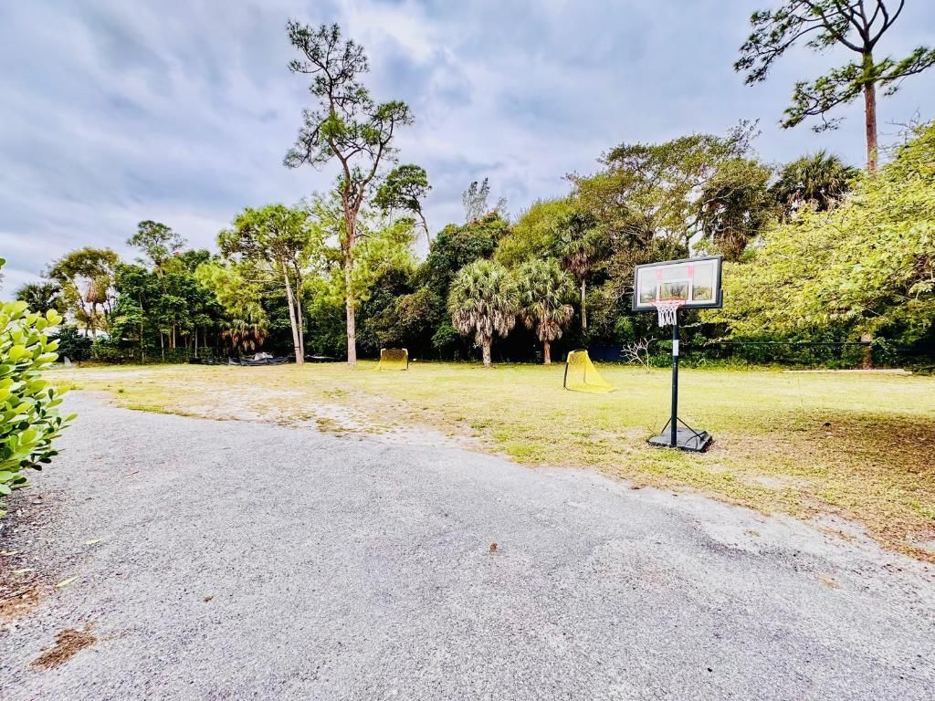 214 Westwood Circle E, West Palm Beach, FL 33411 photo 2