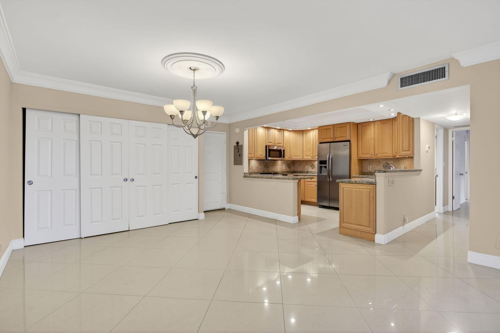 405 N Ocean Boulevard #208, Pompano Beach, FL 33062 photo 3