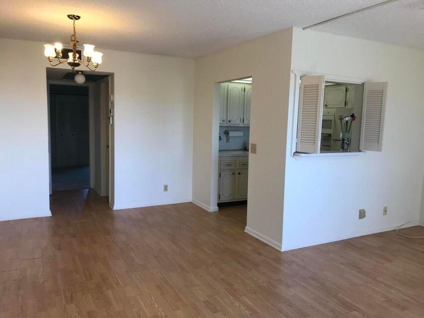 434 Southampton B, West Palm Beach, FL 33417 photo 2