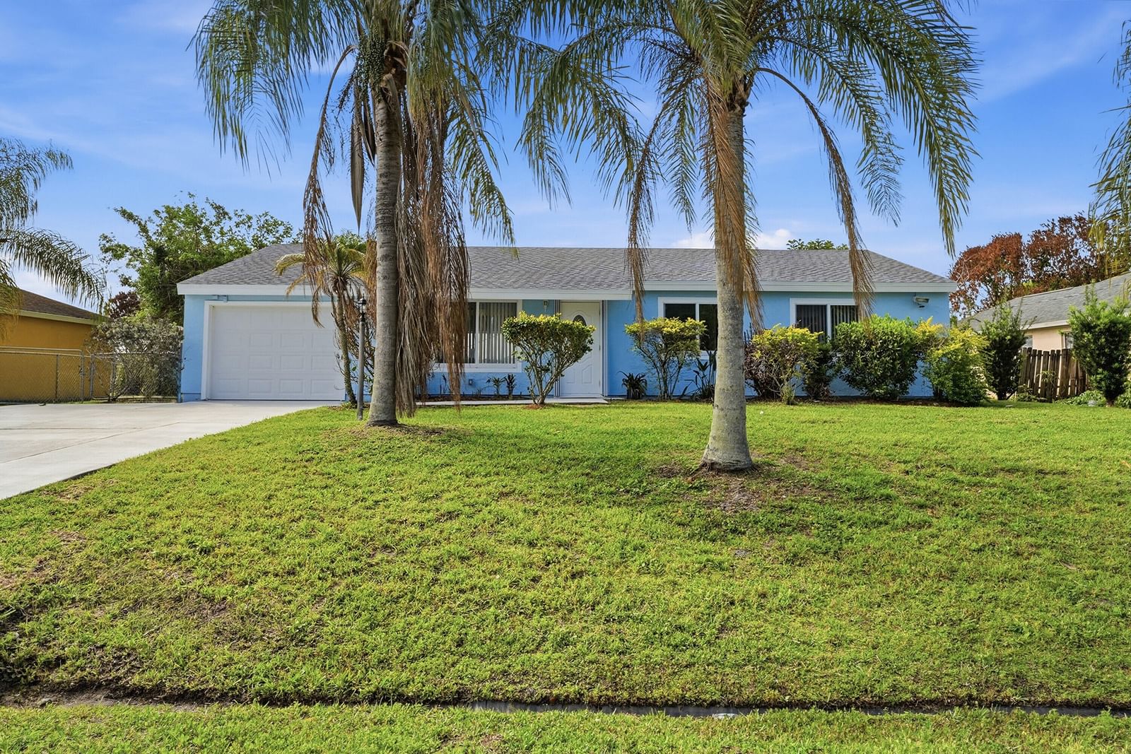 420 SE Streamlet Avenue, Port St Lucie, FL 34983 photo 2